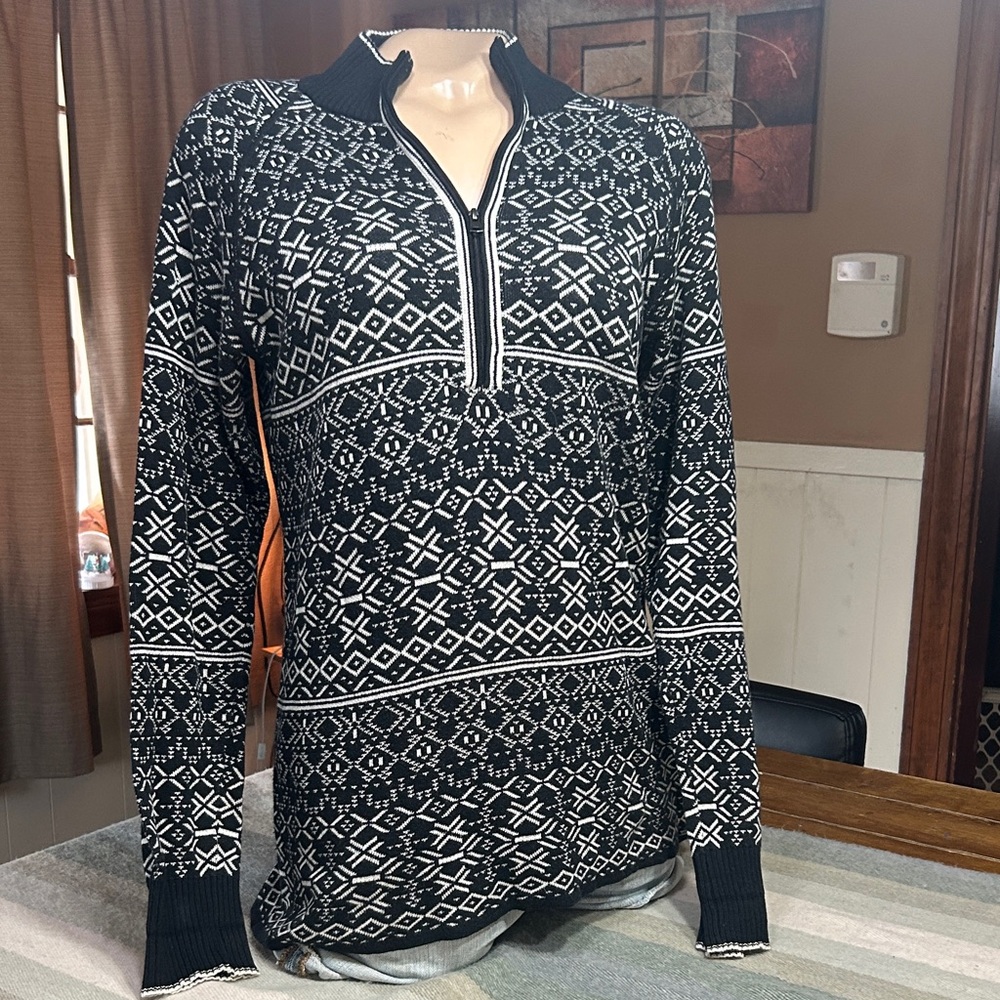 Eddie Bauer Black & White Half-Zip Patterned Women's Sweater